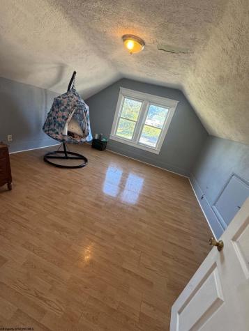 412 Center Street Shinnston WV 26431