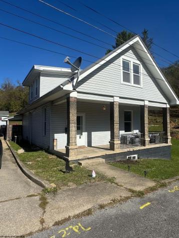 412 Center Street Shinnston WV 26431