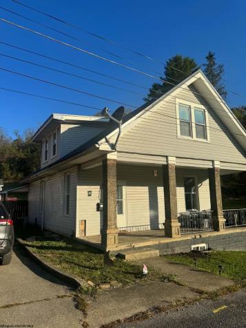 412 Center Street Shinnston WV 26431