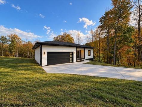 202 King Drive Kingwood WV 26537