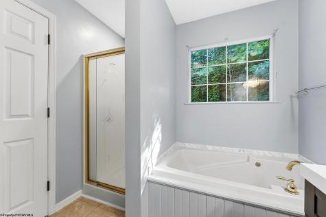 201 Jenny Lynn Estates Morgantown WV 26508