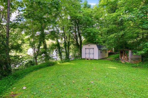 201 Jenny Lynn Estates Morgantown WV 26508
