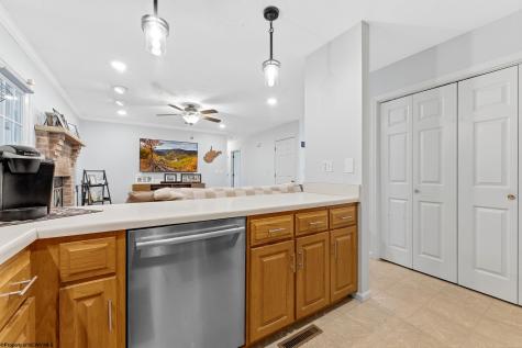 201 Jenny Lynn Estates Morgantown WV 26508
