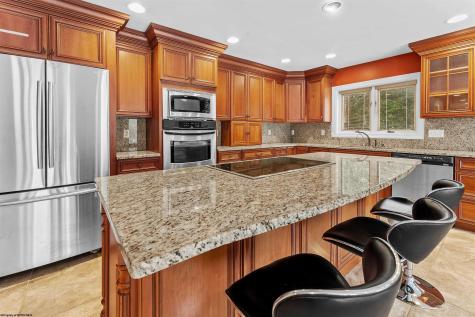 2081 Lakeside Estates Morgantown WV 26508