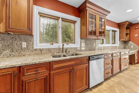 2081 Lakeside Estates Morgantown WV 26508