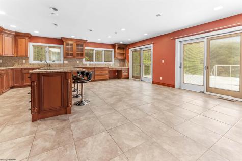 2081 Lakeside Estates Morgantown WV 26508