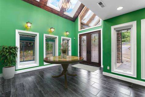 2081 Lakeside Estates Morgantown WV 26508