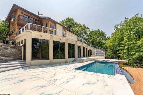 2081 Lakeside Estates Morgantown WV 26508