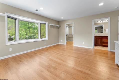 2081 Lakeside Estates Morgantown WV 26508