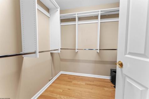 2081 Lakeside Estates Morgantown WV 26508