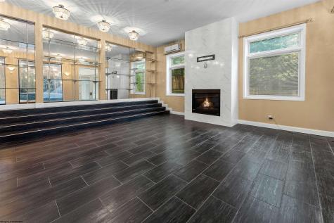 2081 Lakeside Estates Morgantown WV 26508