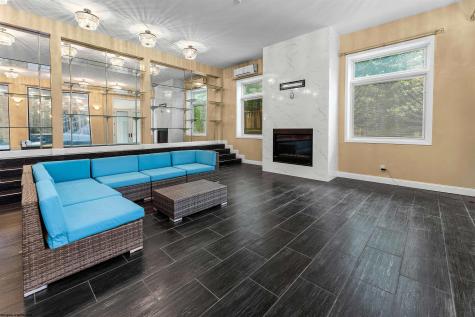 2081 Lakeside Estates Morgantown WV 26508