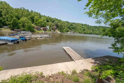 2081 Lakeside Estates Morgantown WV 26508