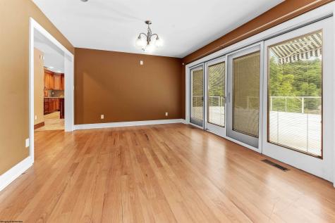 2081 Lakeside Estates Morgantown WV 26508