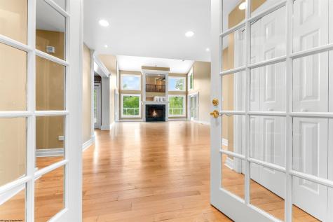 2081 Lakeside Estates Morgantown WV 26508