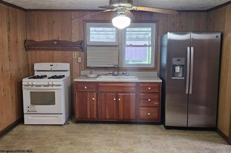 129 Ultra Light Lane Granville WV 26534