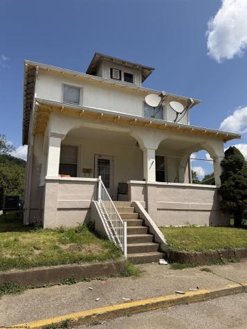 213 E 5th Street Weston WV 26452