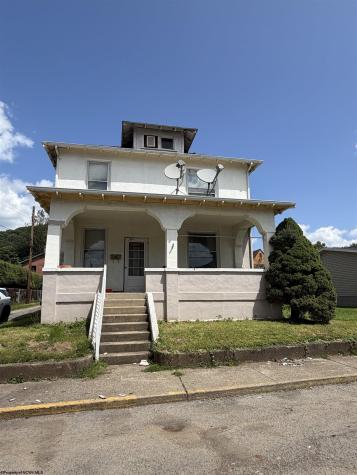 213 E 5th Street Weston WV 26452