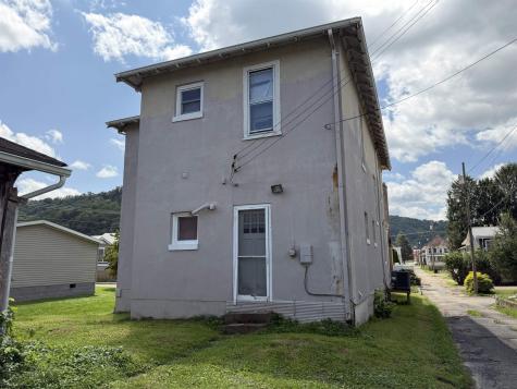 213 E 5th Street Weston WV 26452