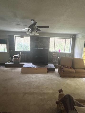 6801 Heaston Ridge Road Rock Cave WV 26234