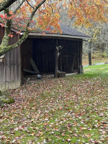 6801 Heaston Ridge Road Rock Cave WV 26234