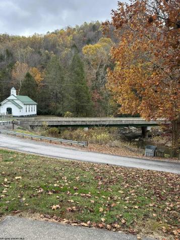 6801 Heaston Ridge Road Rock Cave WV 26234