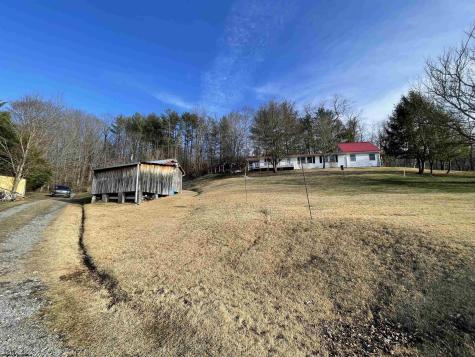 505 Kanawha Street Gassaway WV 26624