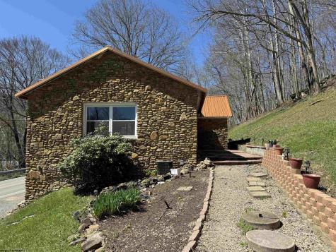 968 Bunner Ridge Road Fairmont WV 26554