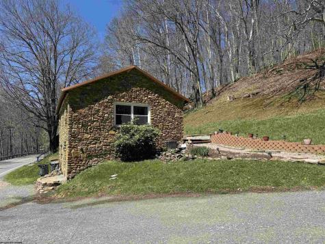 968 Bunner Ridge Road Fairmont WV 26554