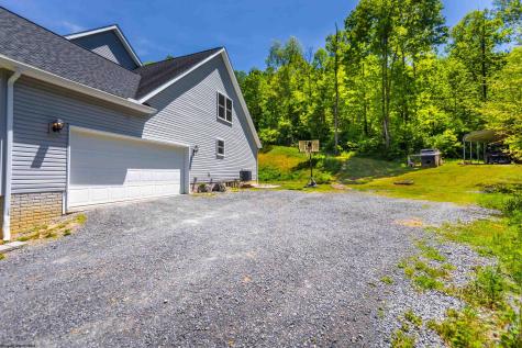 147 Craig Run Road Rivesville WV 26588