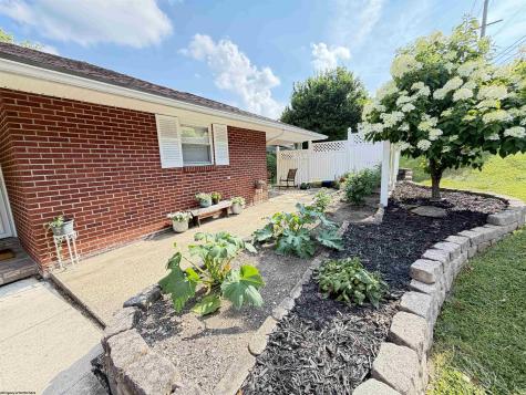205 Paula Boulevard Clarksburg WV 26301