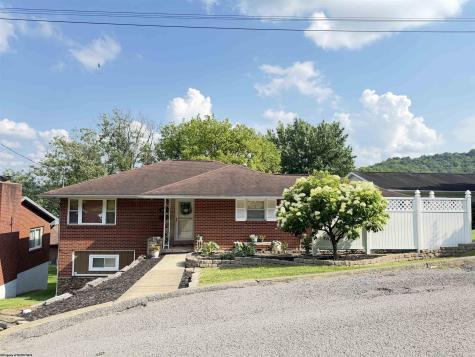 205 Paula Boulevard Clarksburg WV 26301