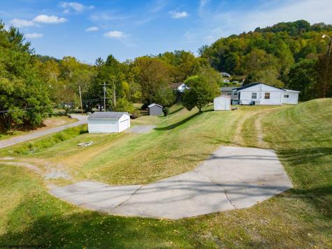 163 Hutchinson Hollow Road Mount Clare WV 26408