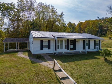 163 Hutchinson Hollow Road Mount Clare WV 26408