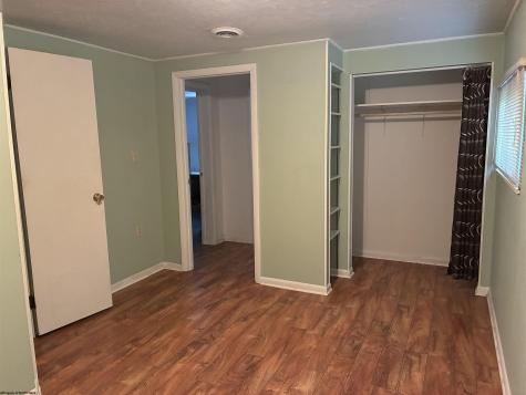 2906 Gladesville Road Independence WV 26374