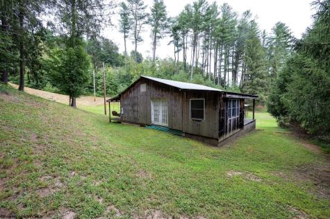 7816 Husky Highway Mannington WV 26582