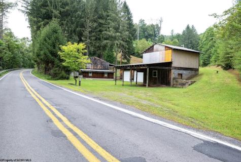 7816 Husky Highway Mannington WV 26582