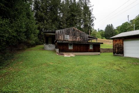 7816 Husky Highway Mannington WV 26582