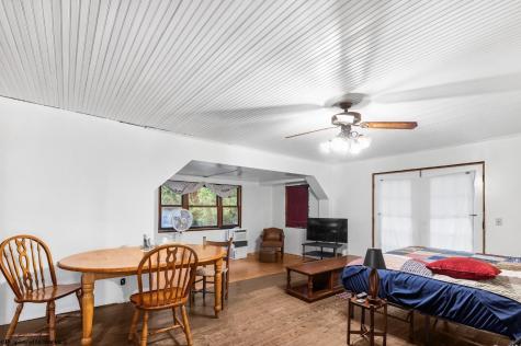 7816 Husky Highway Mannington WV 26582