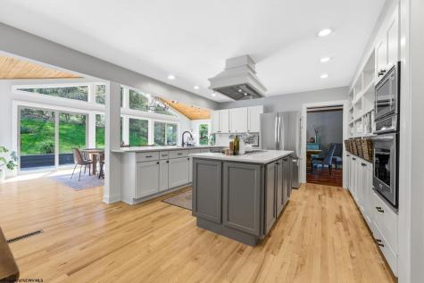 606 Poplar Woods Drive Morgantown WV 26505
