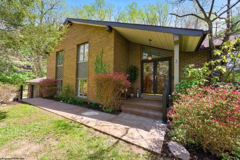 606 Poplar Woods Drive Morgantown WV 26505