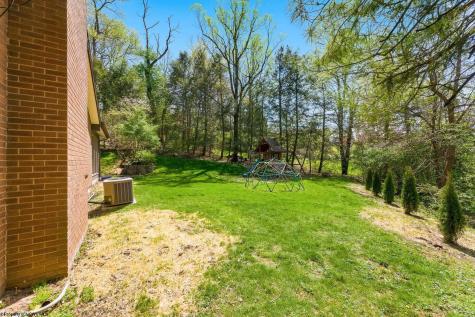 606 Poplar Woods Drive Morgantown WV 26505
