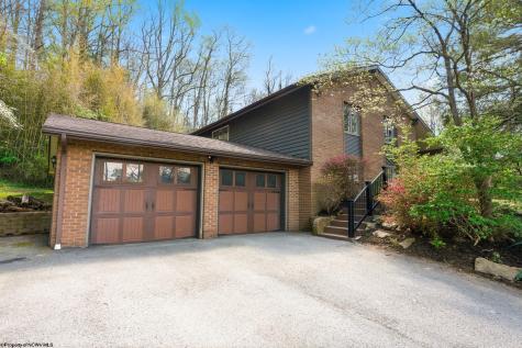 606 Poplar Woods Drive Morgantown WV 26505