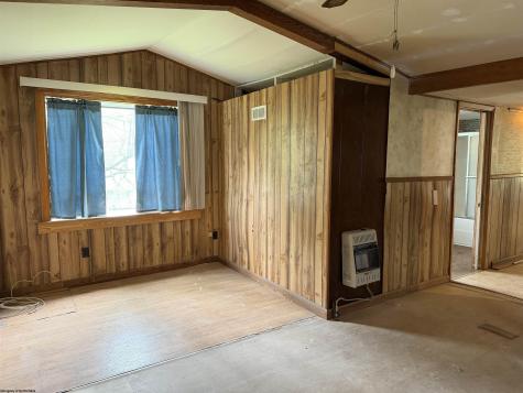128 Valley Street Salem WV 26426