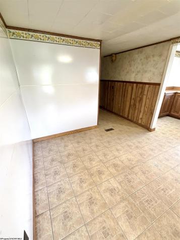 128 Valley Street Salem WV 26426