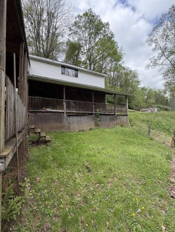 128 Valley Street Salem WV 26426