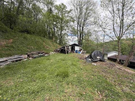 128 Valley Street Salem WV 26426