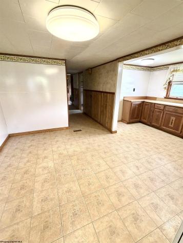 128 Valley Street Salem WV 26426