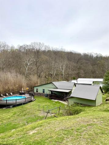 231 Catawba Road Fairmont WV 26554