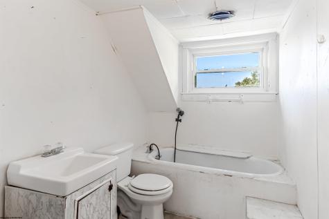 313 View Avenue Fairmont WV 26554